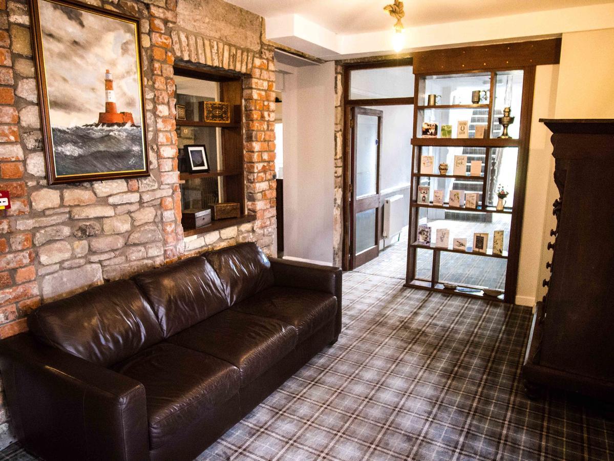 Longstone House Bed & Breakfast Hotel Seahouses Exterior photo